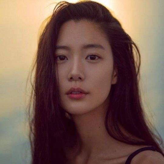 韩美女主播热午 剧情